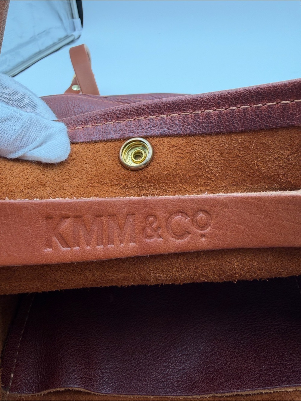 KMM & Co DARK TAN BULLDOG MINI TRAVEL TOTE - Picture 7 of 7